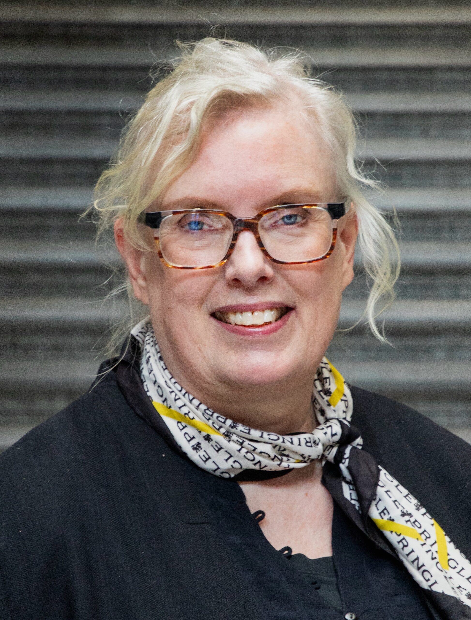 Lunds universitets vicerektor Kristina Eneroth kommenterar Esbris kartläggning av avhandlingar.