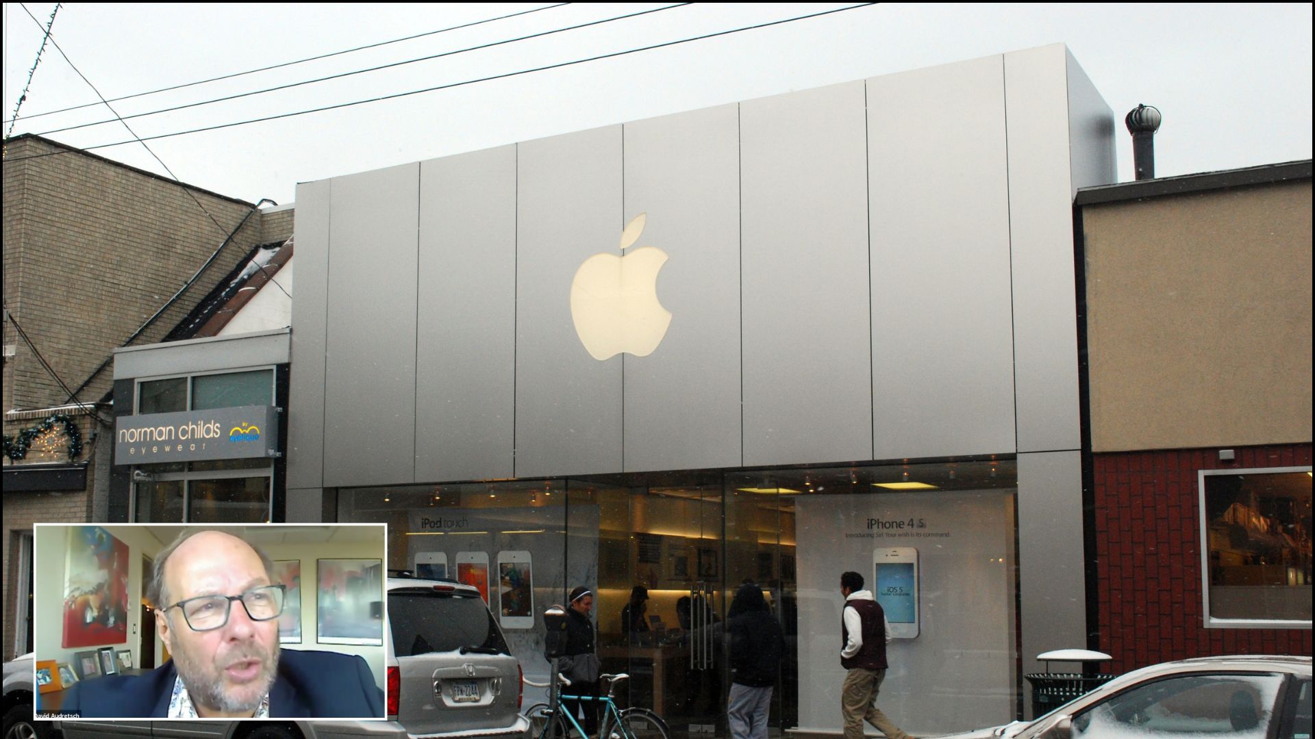 The contrasts between Apple and a small business.